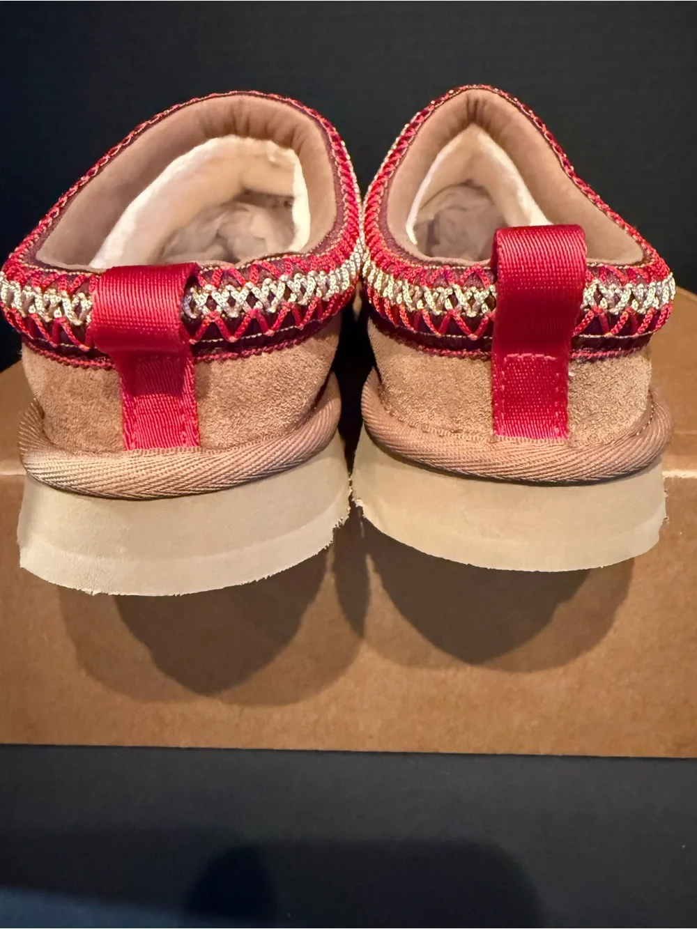 UGG Tasman 2  Slip-On Slippers in Chestnut with Red Accent women’s 5.5